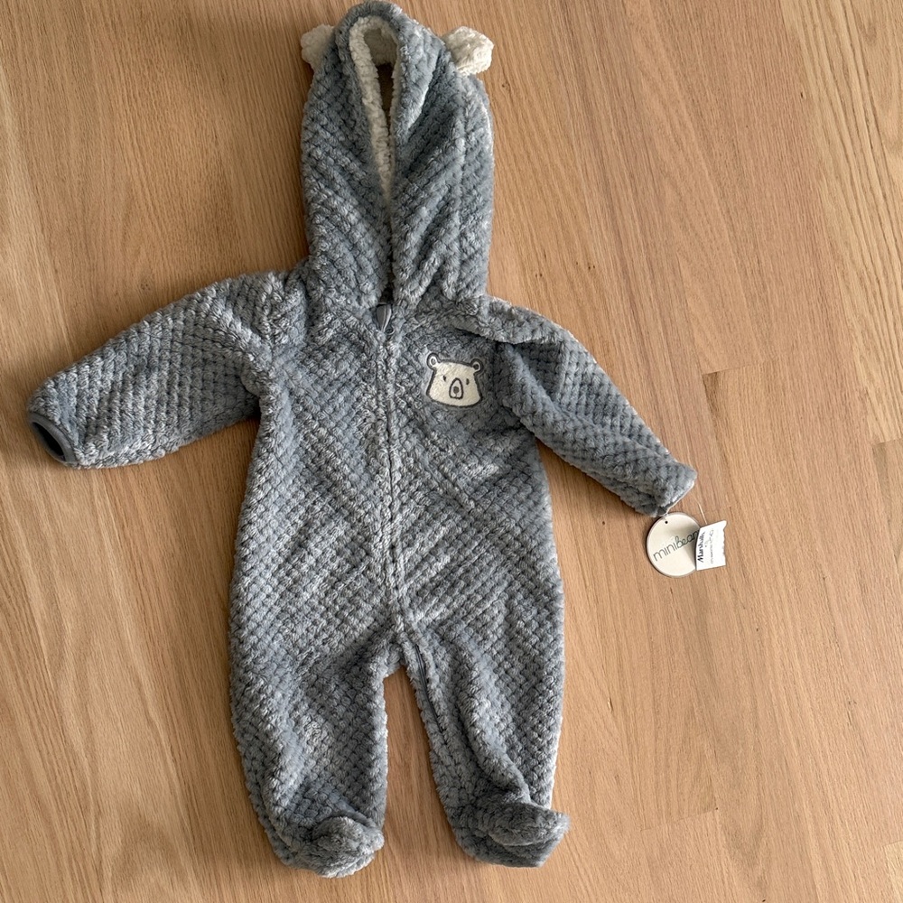 NWT - Cozy Gray Textured Footie